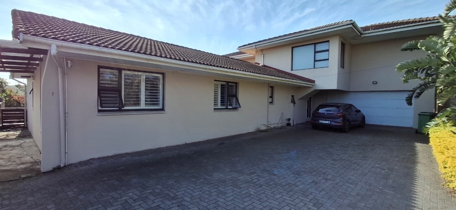 5 Bedroom Property for Sale in Gonubie North Eastern Cape